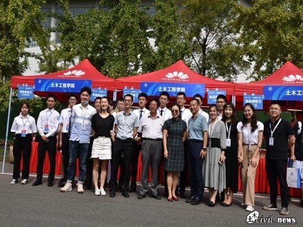 1599833319837031898.jpg 1599833319837031898.jpg