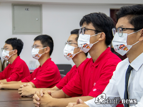 1663155419247090507.jpg IMG_8492.jpg